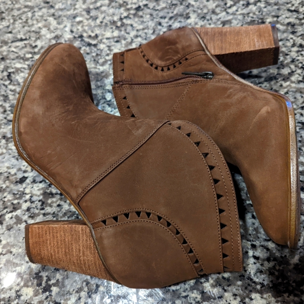 Vince Camuto brown booties